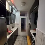 Aylin 아파트