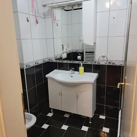 Apartment Aylin Tuzla